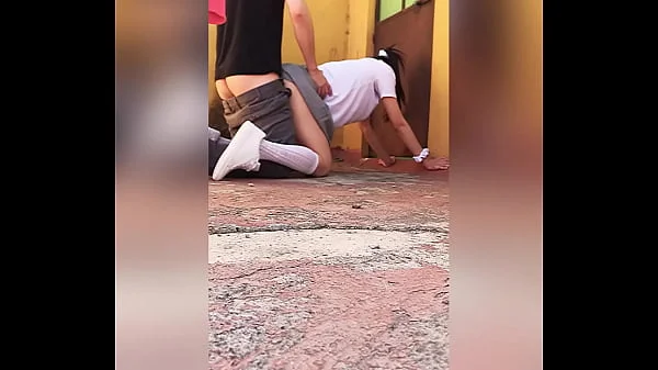 ALUMNOS de la TÉCNICA Teniendo SEXO en el Receso del Colegio Mientras la Directora Habla en el Micrófono !
